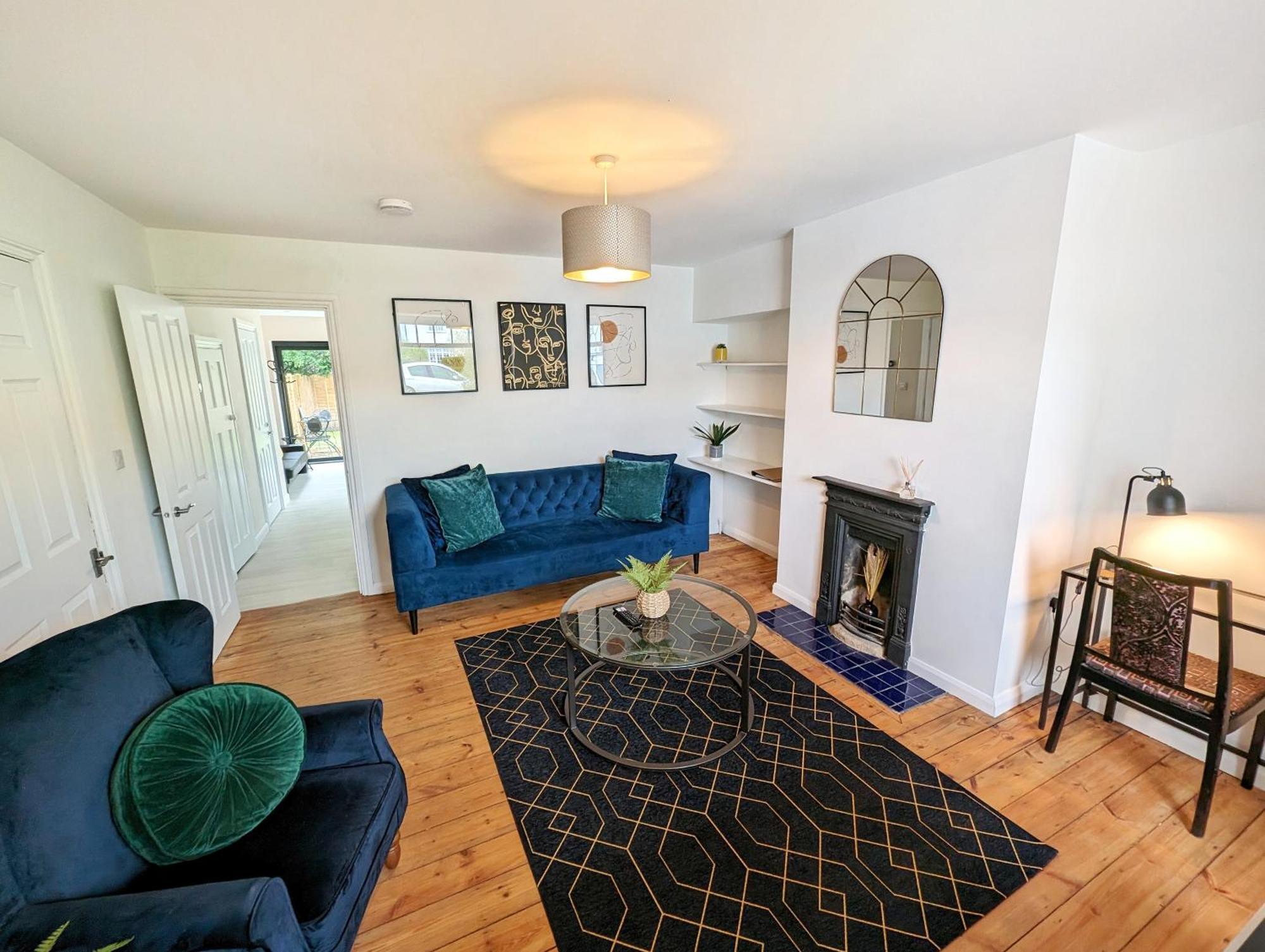 Central Cambridge, Charming 3-Bed House With Free Parking! Екстериор снимка